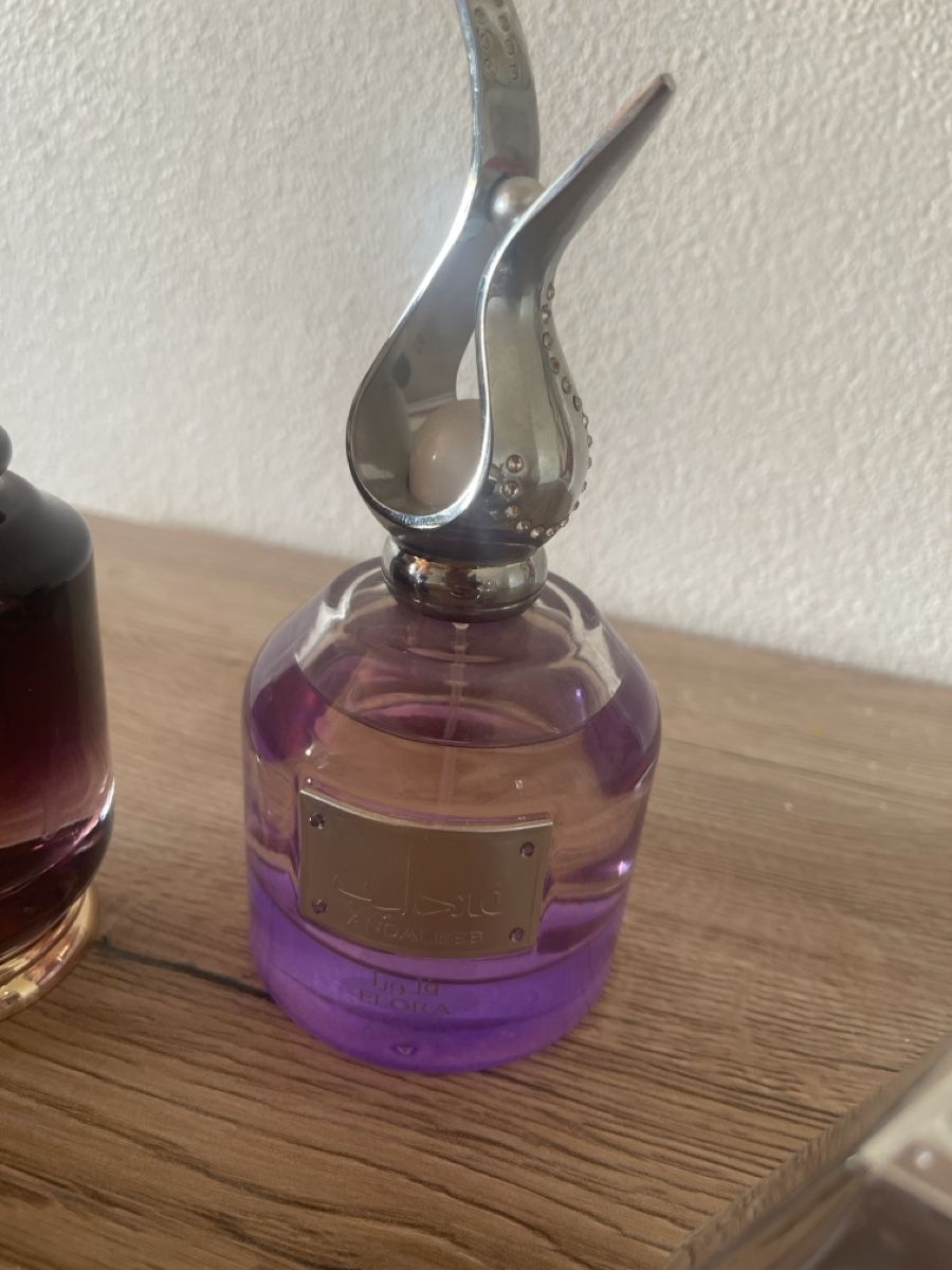 Parfum & Eau de Toilette: Parfum Flakons Set neuwertig  – Neu (gemäss Beschreibung) aus Hindelbank von Silya1 3