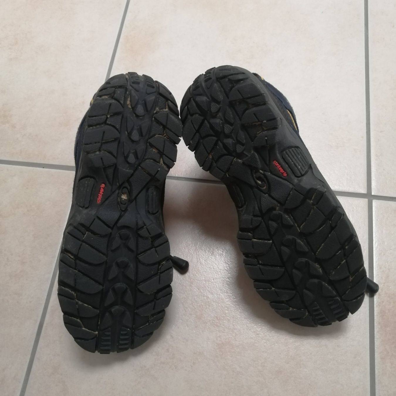 Salomon Scarpe da uomo: Salomon Schuhe fest Gr 35 – Usato da Henau venduto da AXAA 4