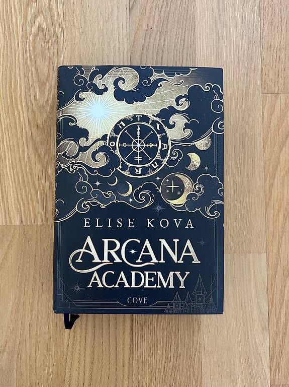 Bücher:  Fantasy Roman Arcana Academy/ Elise Kova – Gebraucht aus Hausen AG von pokelori96