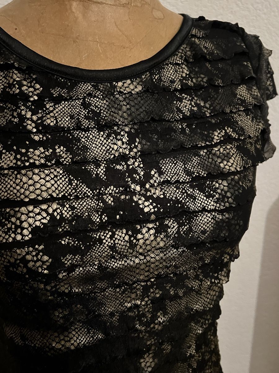 Kleider: Robe de cocktail  – Gebraucht aus St-Pierre-Clages von ste_xk6p 1