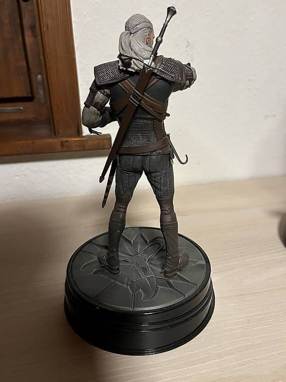 Statuette: GERALT WOLF - DARK HORSE - WITCHER 3 – Usato da Blonay venduto da rou_vr7k 2