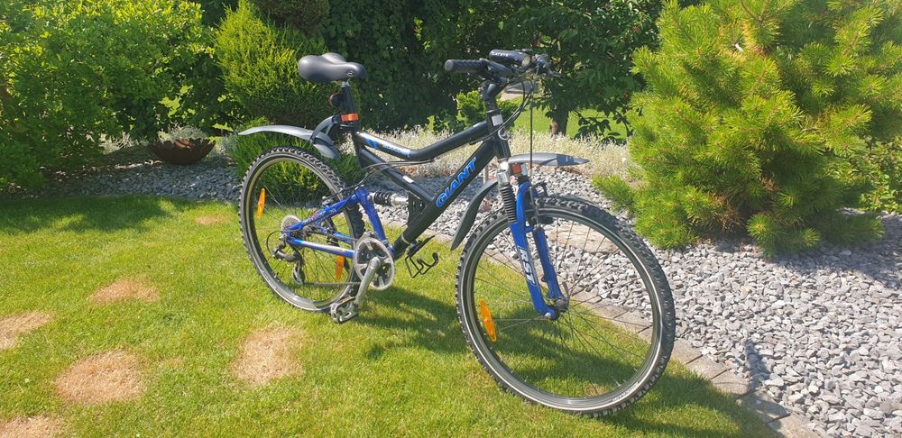 Giant Vélos: Fahrrad MTB GIANT BOULDER Doppelfederung – D'occasion à Waldkirch par Cello59 1