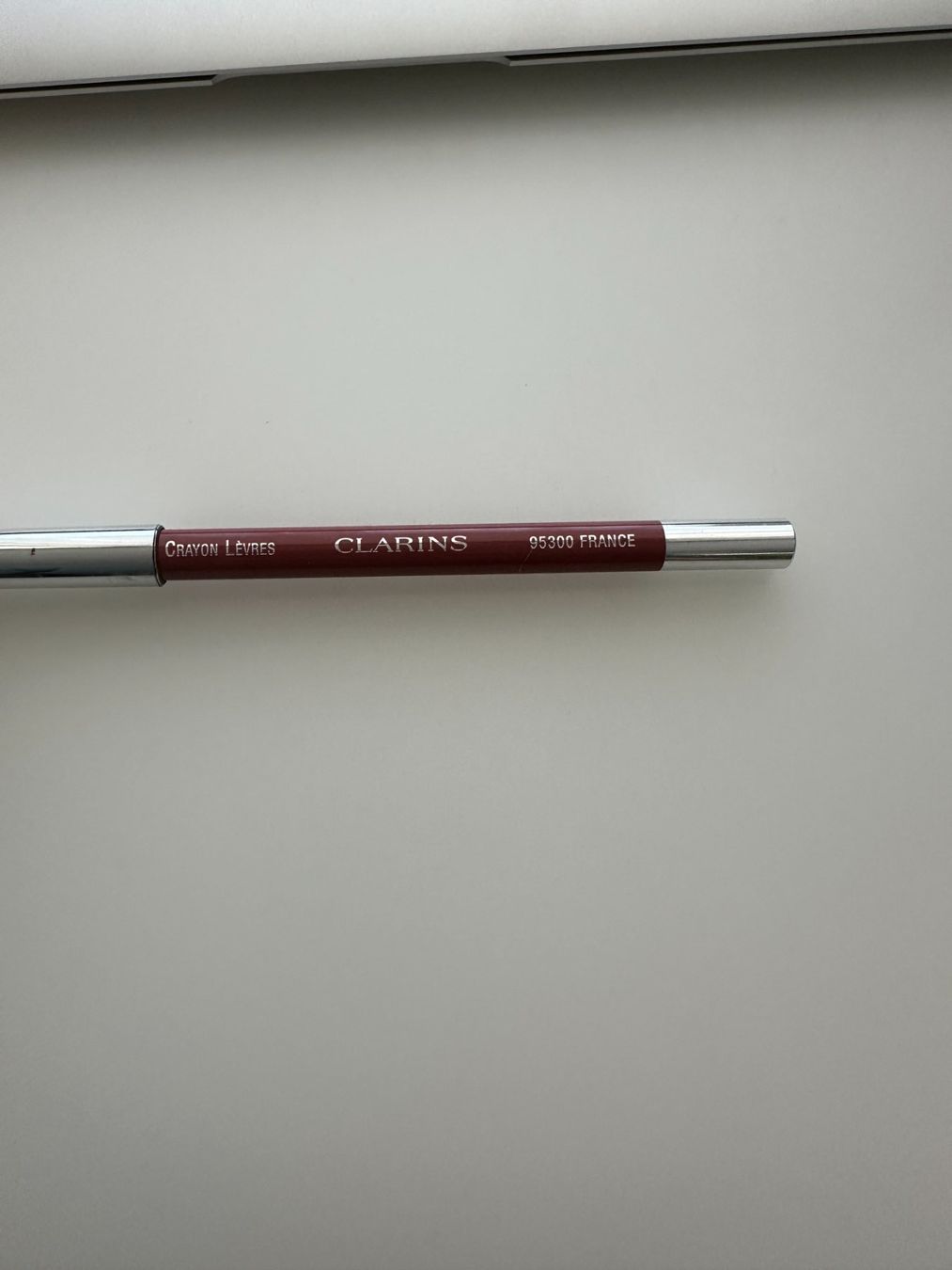 Clarins Make-up: Clarins crayon lèvres 01 Bay rose – Usato da Courgevaux venduto da Qwertz111320