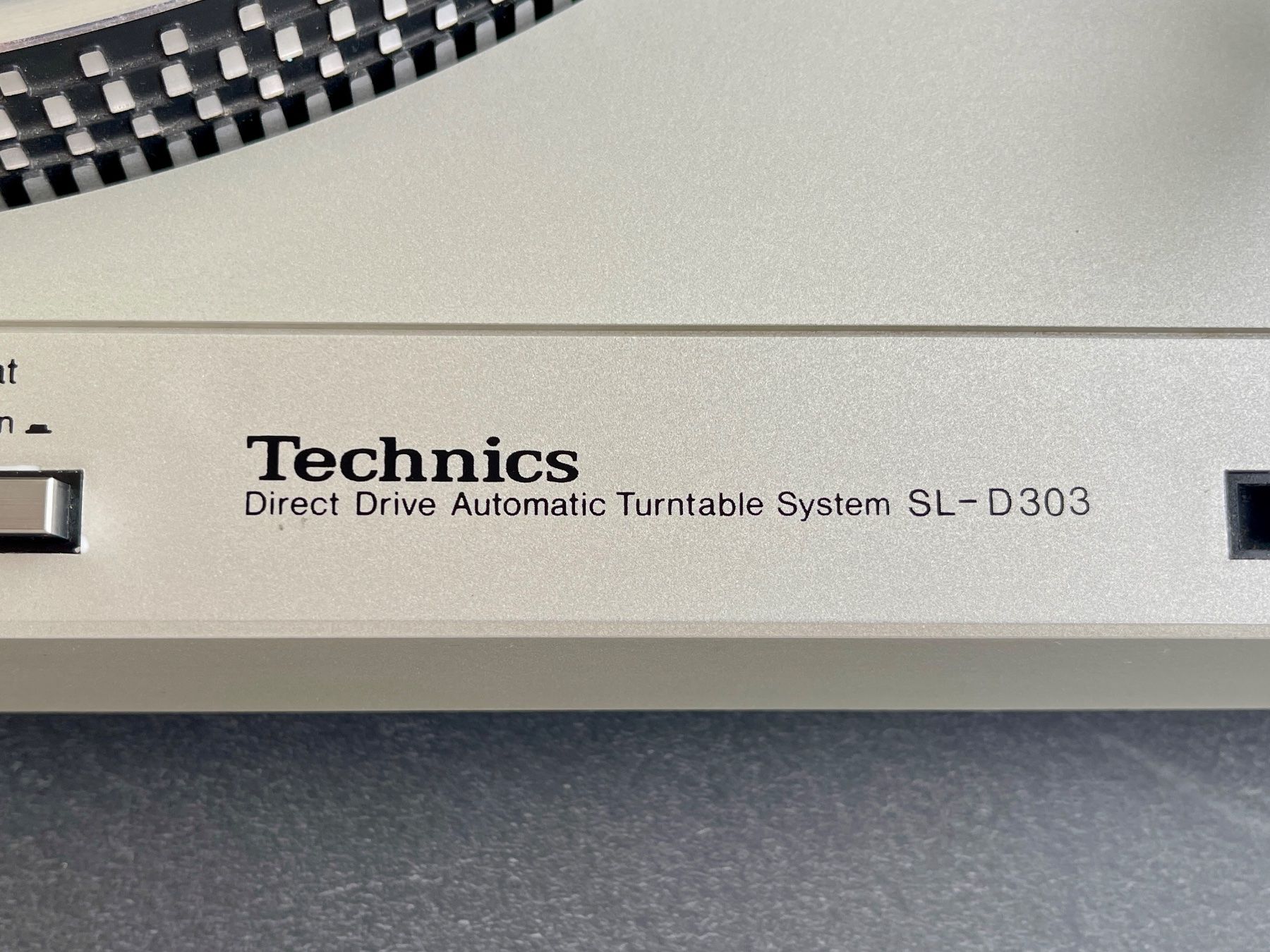 Plattenspieler: Plattenspieler Technics SL-D303, Direct Drive Automatic – Gebraucht aus Alpnach Dorf von ike2000 6