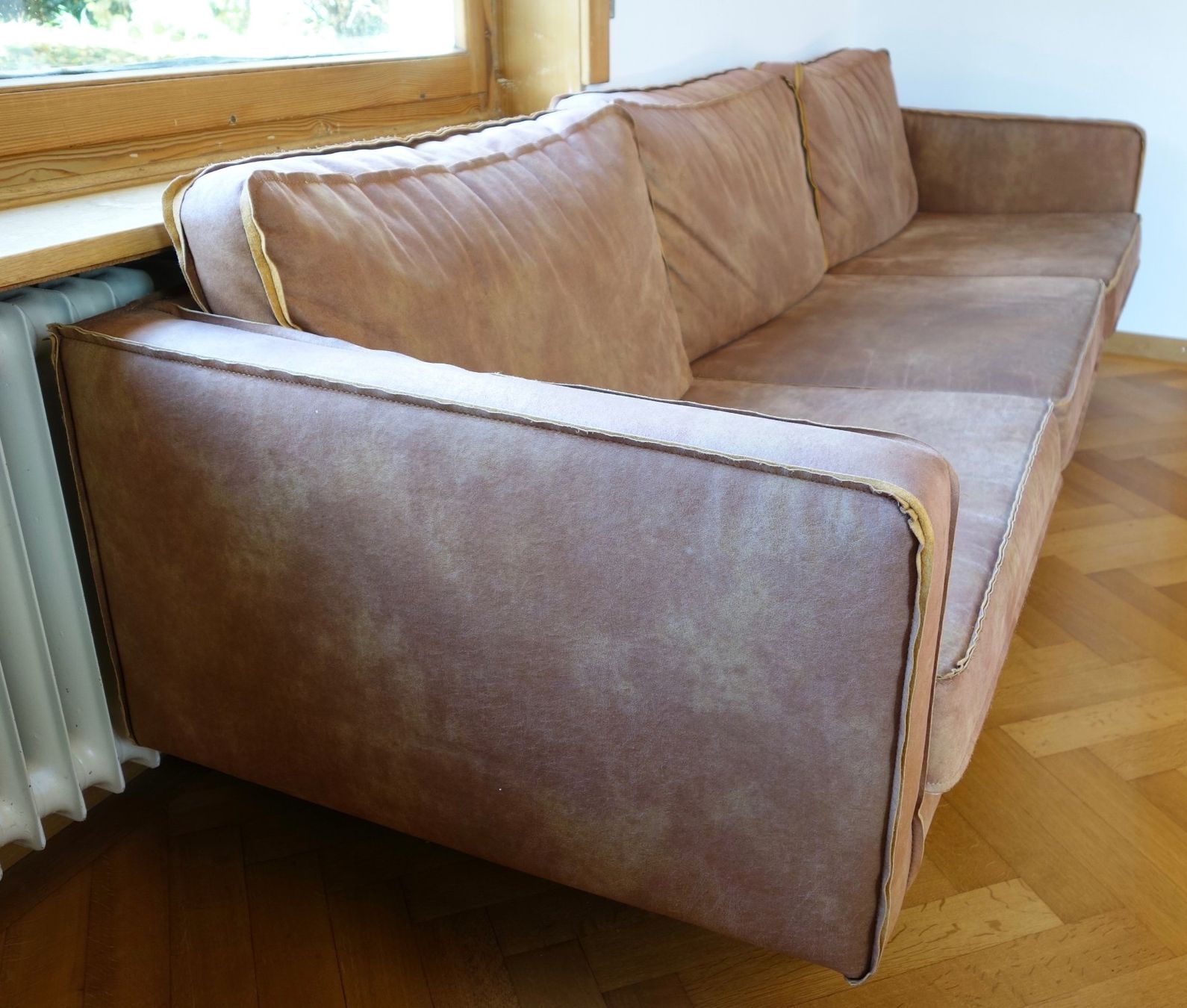 Divani: Be Pure Sofa aus Recycling Leder – Usato da Biel/Bienne venduto da Rothar 1