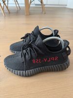 YEEZY BOOST 350 V2 ADULTS (Size 40)
