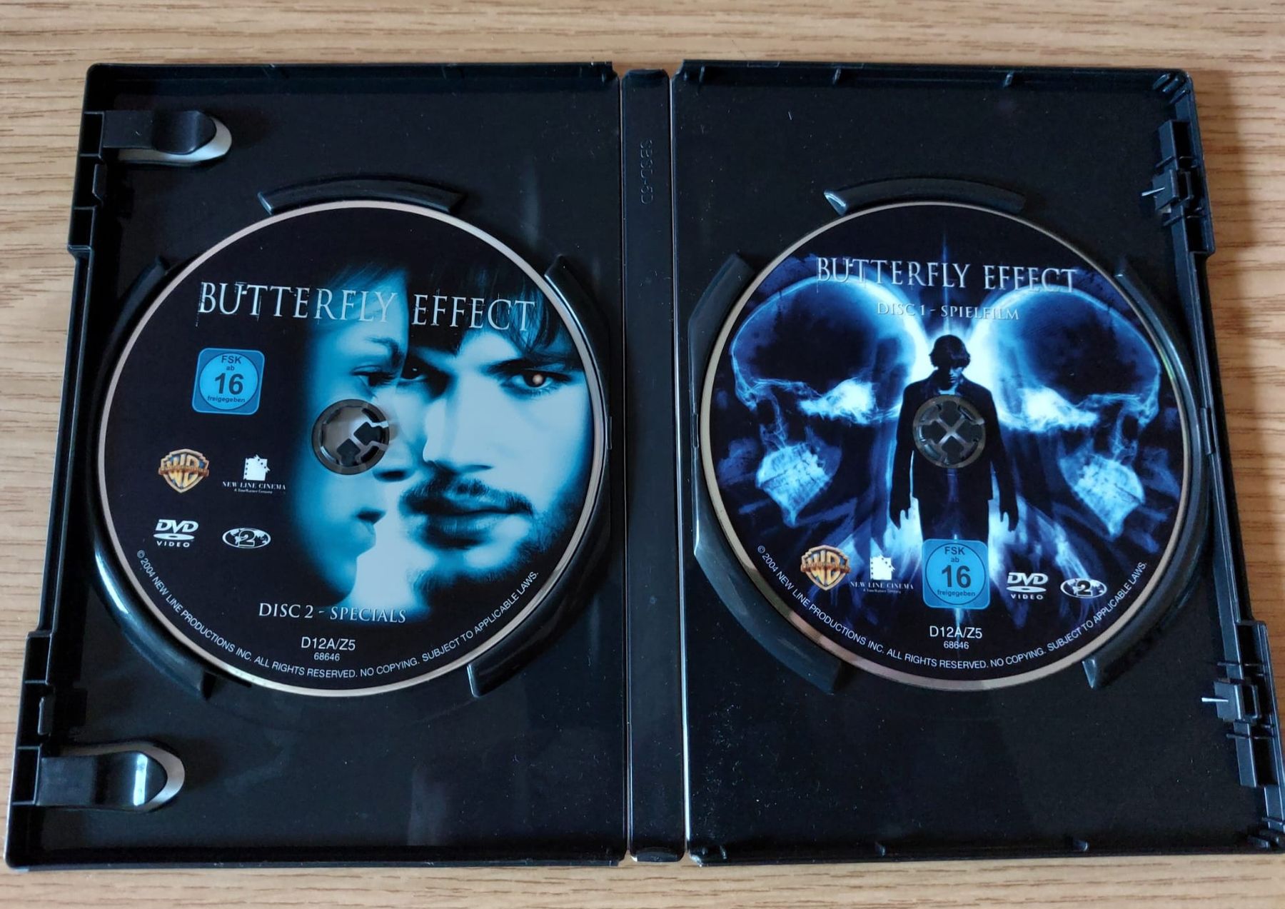 Tutti i DVDs: Butterfly Effect DVD - 2 Disc Edition Thriller mit Ashton K – Usato da Urtenen-Schönbühl venduto da Kahru 2