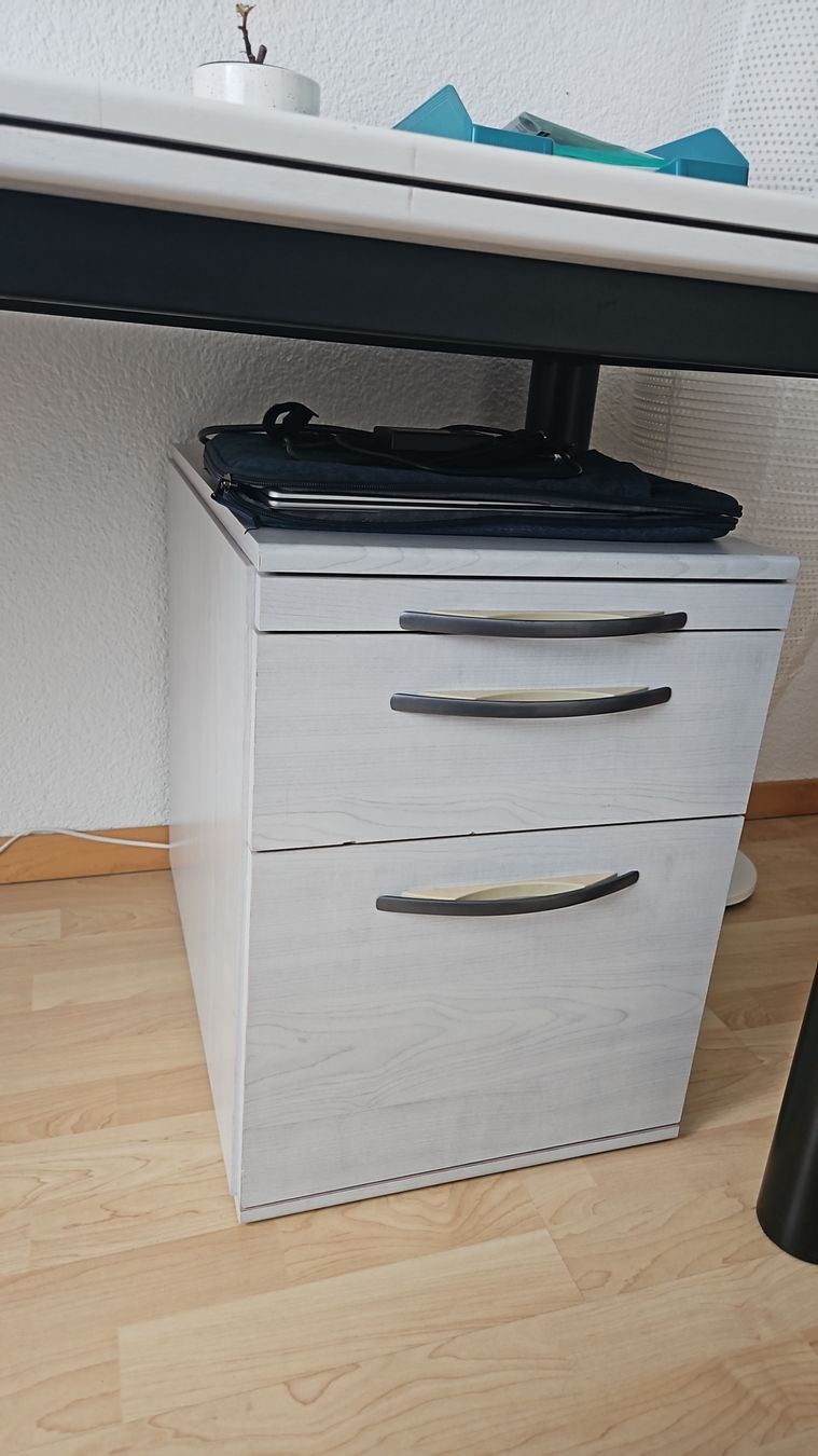 Cassettiere: Schubladenkommode fürs Büro – Usato da Sursee venduto da mil_yzj6