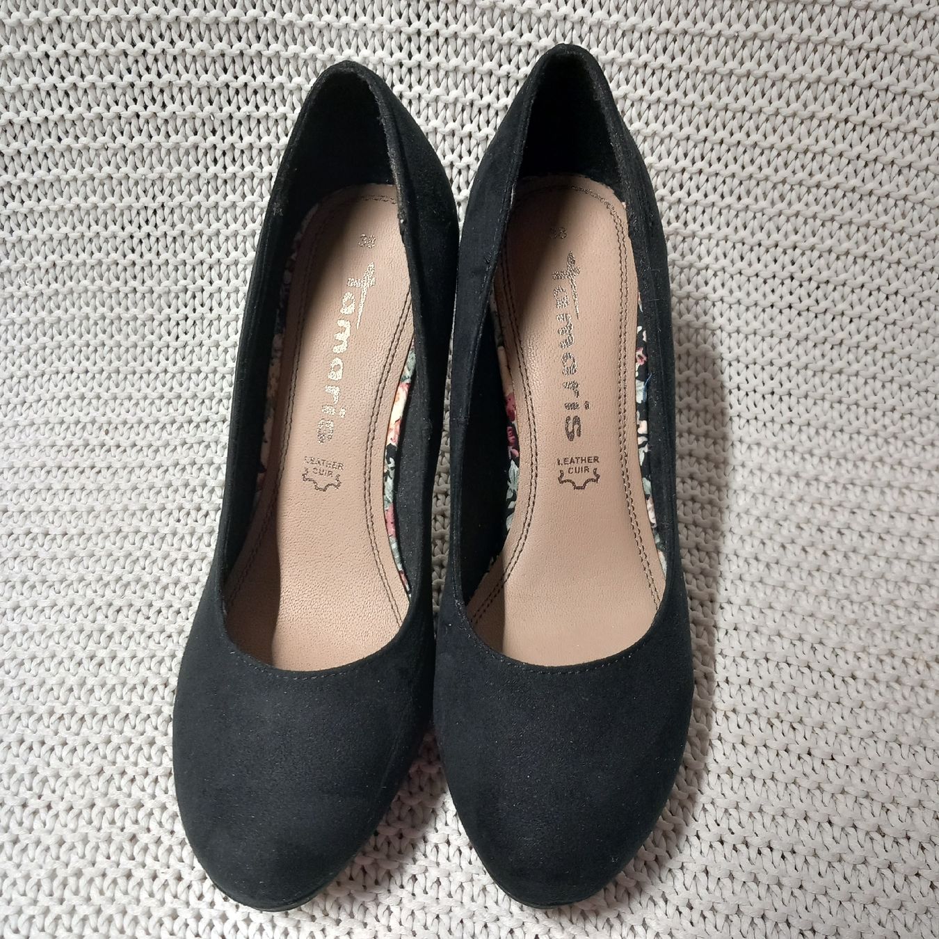 Tamaris Scarpe da donna: Pumps Tamaris Gr.38 schwarz – Usato da Gwatt (Thun) venduto da umwelt-brocki 1