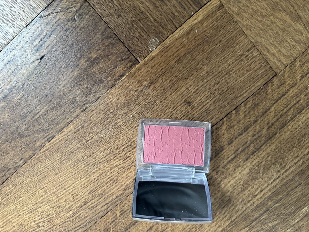 Dior Make-up: Dior Powder Blush – Nuovo (secondo la descrizione) da Bern venduto da emi_rcd5 4