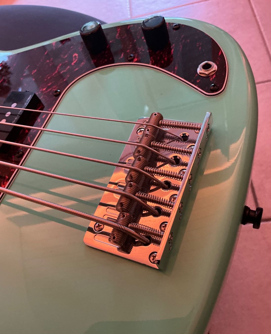Strumenti musicali: Sire Marcus Miller E-Bass P5 Alder 5-String Mild Green – Nuovo (secondo la descrizione) da Rümlang venduto da barognoni 7