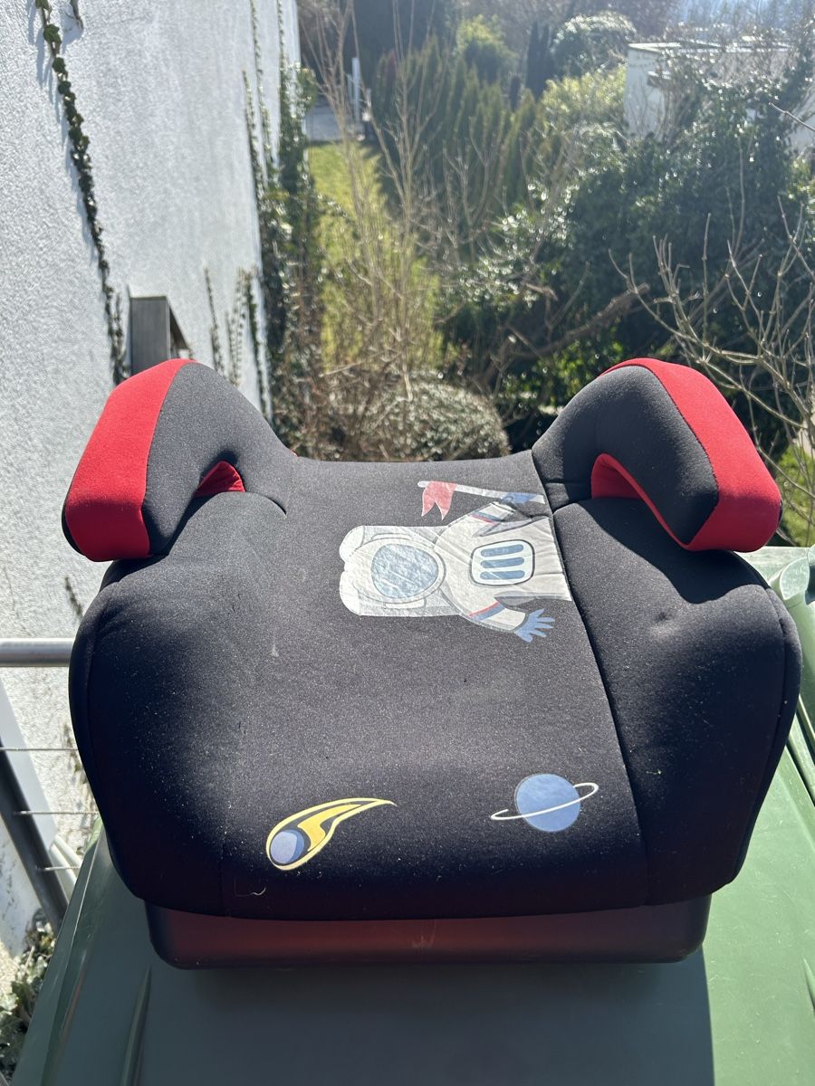 Seggiolini per auto: Kindersitz Weltraum Design mit Isofix – Usato da Geroldswil venduto da Gfacchinetti 1