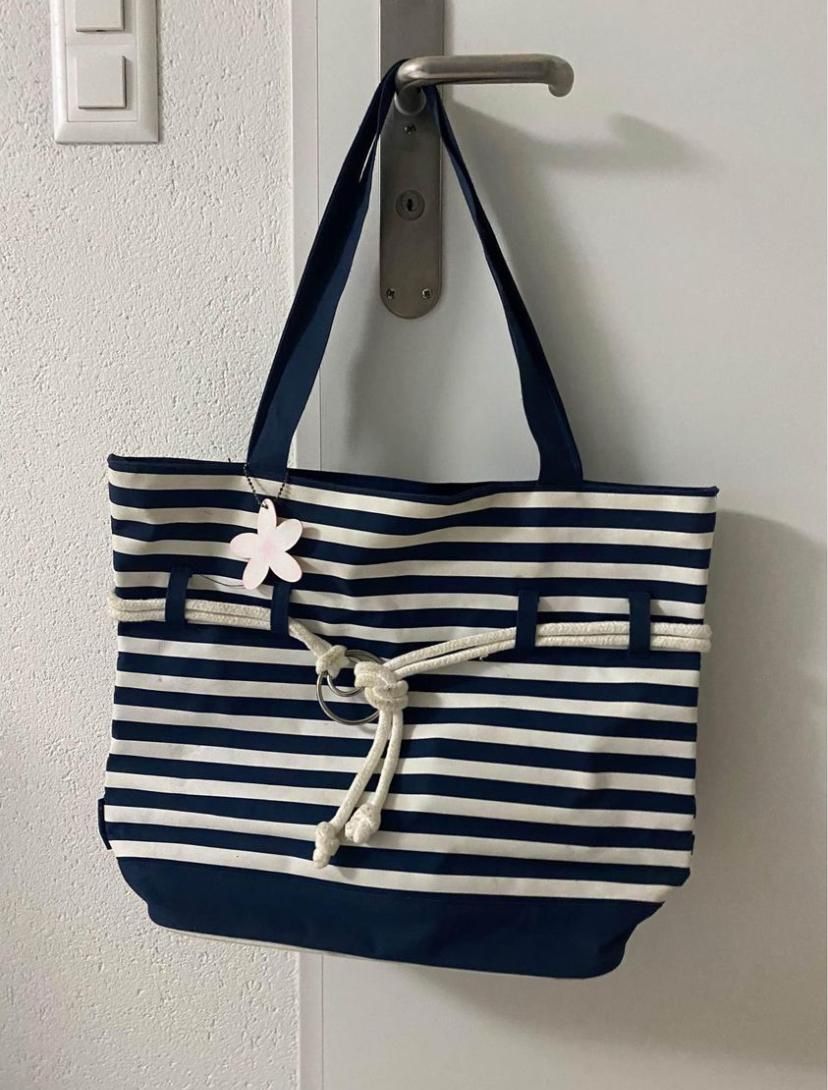Taschen für Damen: Tasche – Gebraucht aus Wald ZH von HIP-HOP03