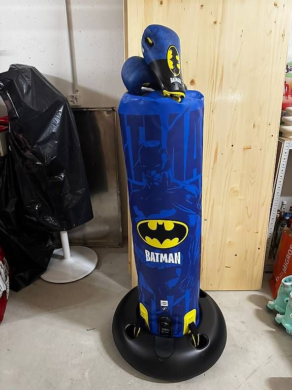 Sacchi da boxe: Batmen Boxsack inklusive Handschuhe – Usato da Wittenbach venduto da srdjan07