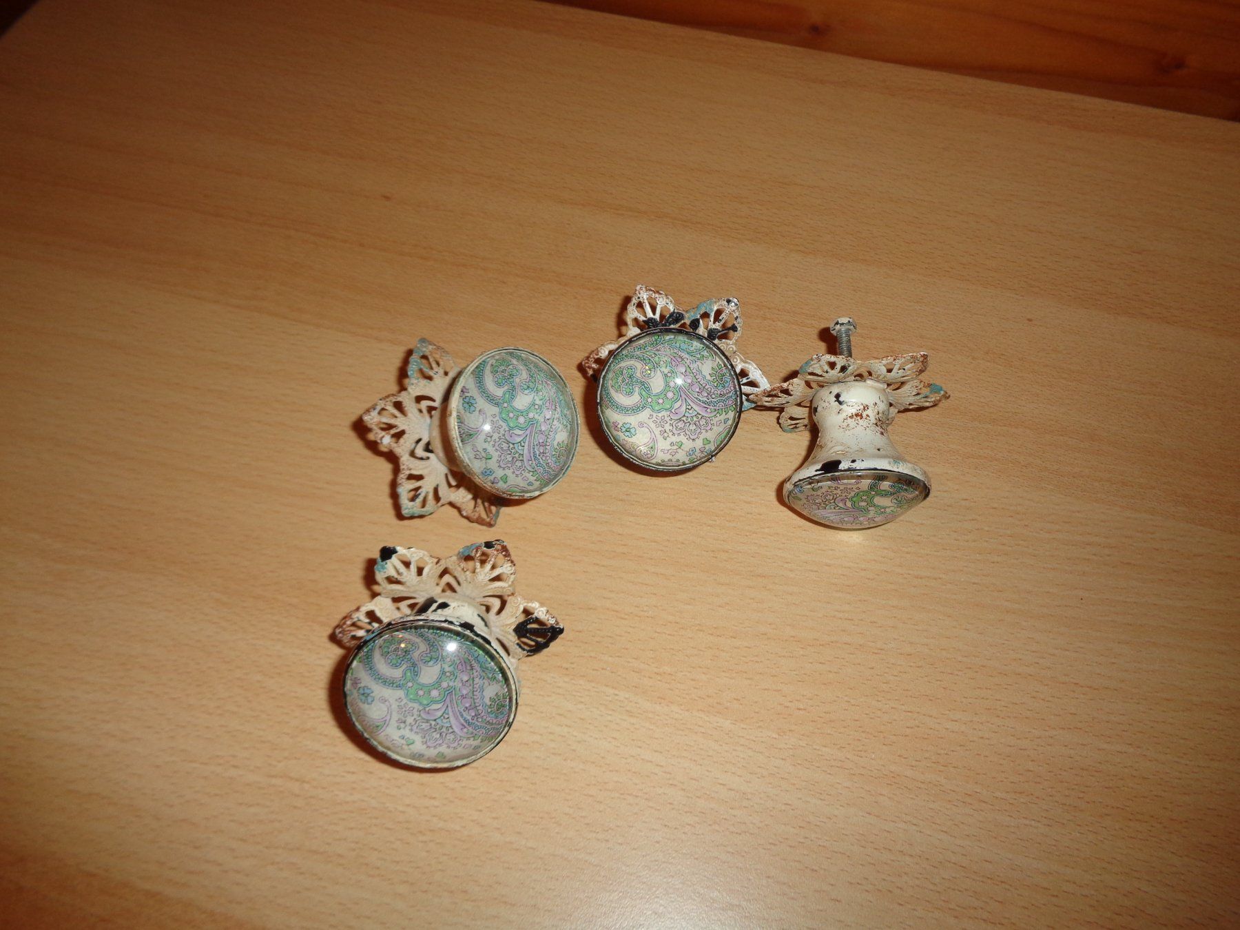 Tutte le decorazioni: *** Möbelknöpfe *** / Shabby 4 x – Usato da Othmarsingen venduto da Leuchtturmlady 2