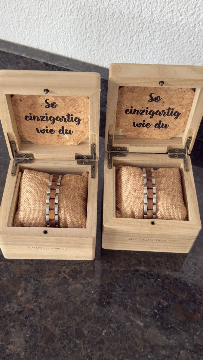 Bracciali & Braccialetti: 2 Armbänder von Holzkern – Usato da Rafz venduto da Anirocznetz 2