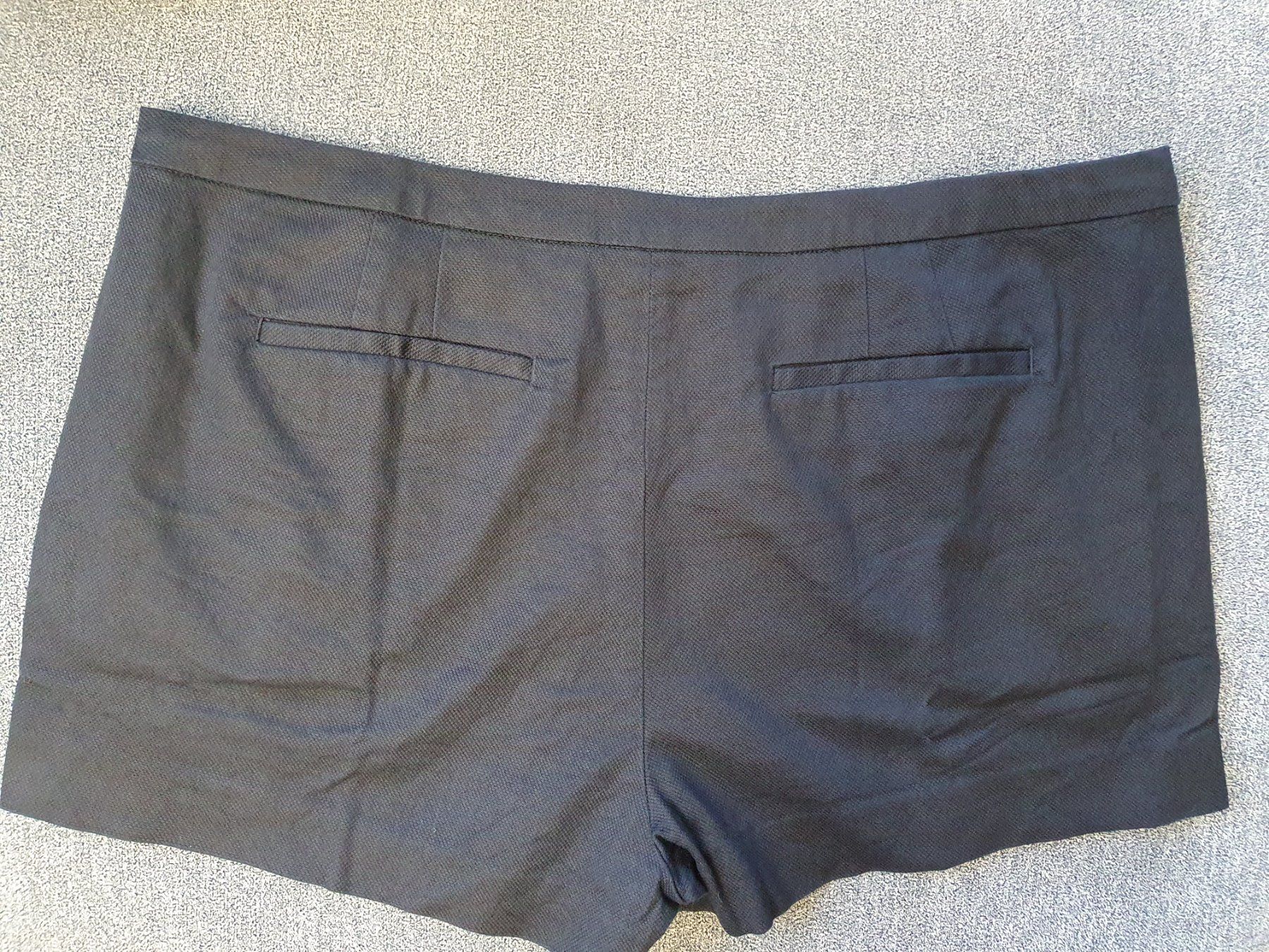Pantaloni: Shorts Benetton, Gr. 42 – Usato da Starrkirch-Wil venduto da Oter1 2