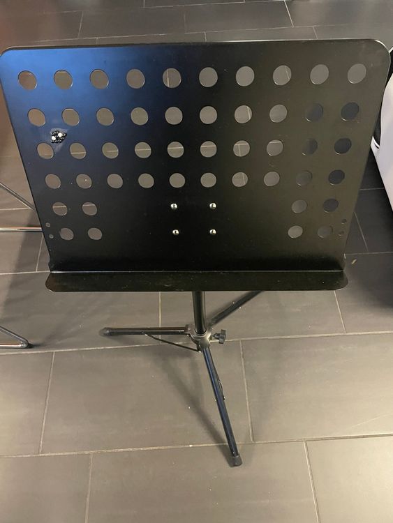 Gear4music DD200X Elektronisches Schlagzeug - Mit Verstärker & Kopfhörer, 7 Pads