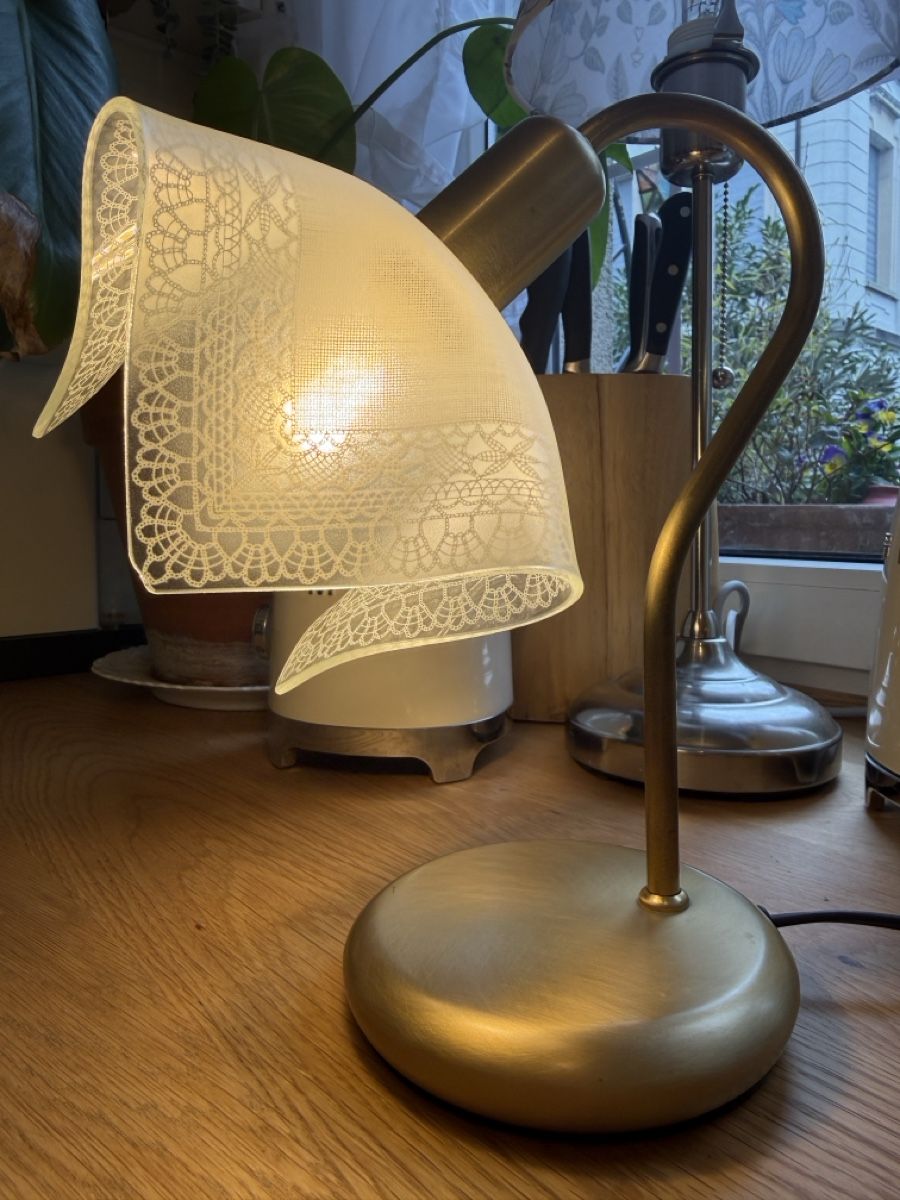 Lampes: Lace & Gold Table Lamp – D'occasion à Zürich par Elisabeth_Lefebvre 3