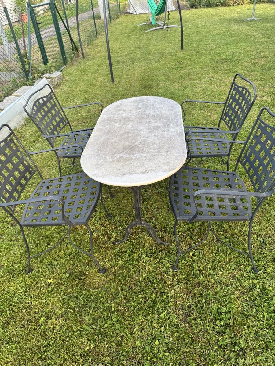Set di tavolo e panche: Gartentisch Stein mit 4 Metallstühlen – Usato da Niederlenz venduto da janein2018 3