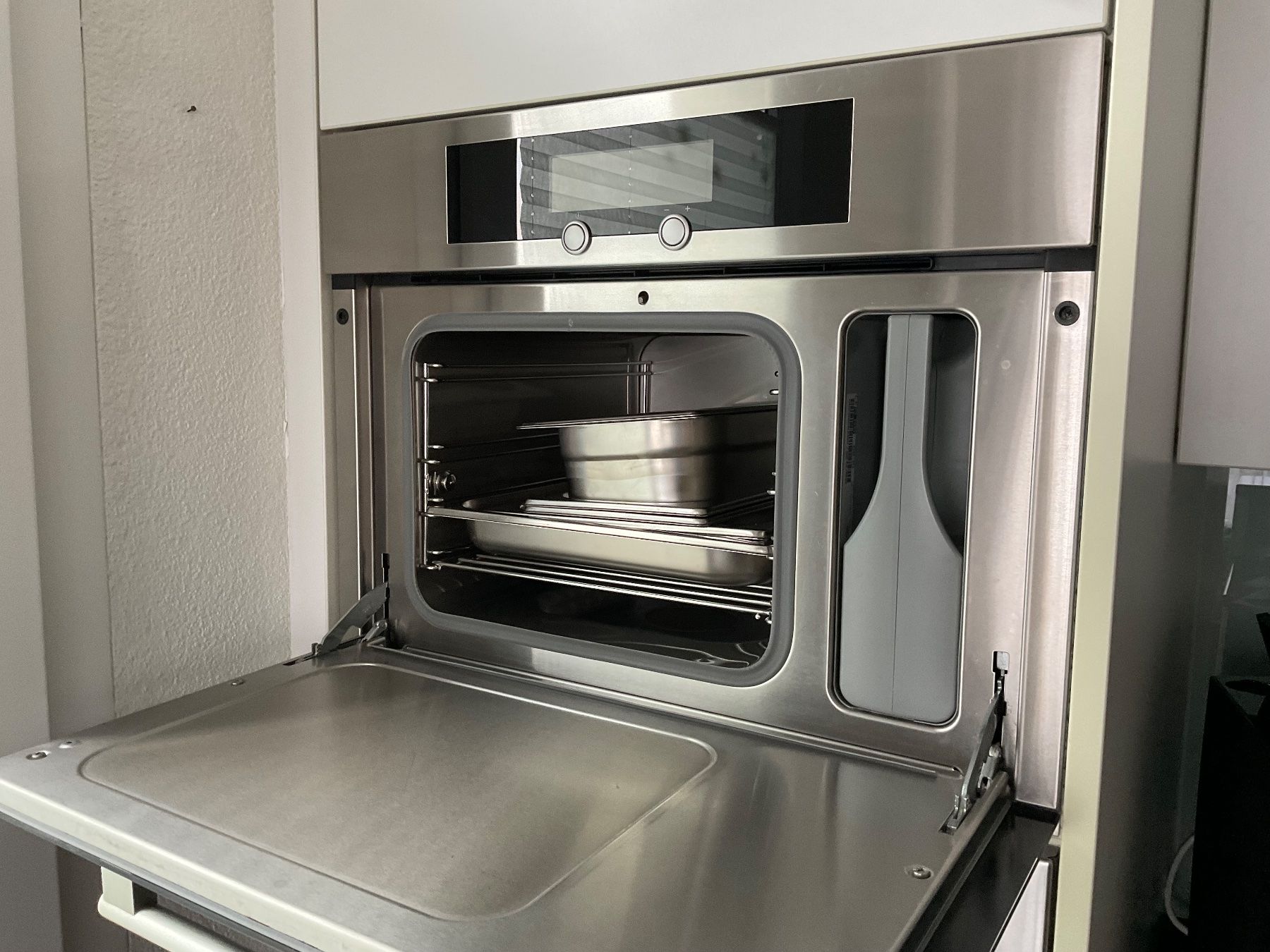 Miele Elettrodomestici da cucina: Miele Einbau- Dampfgarer – Usato da Würenlingen venduto da Rimini44 1