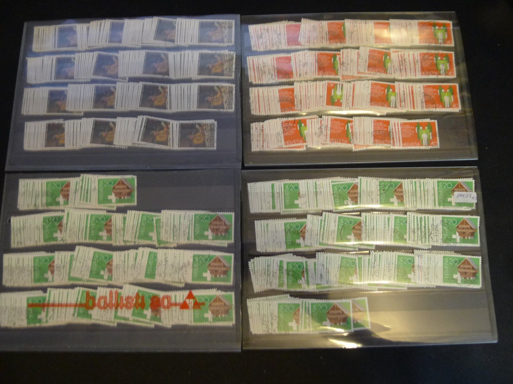 Tutti i francobolli: Schweizer Briefmarken Dubletten auf Steckkarten 1978-1981 – Usato da Dagmersellen venduto da q1w2e3r4 7