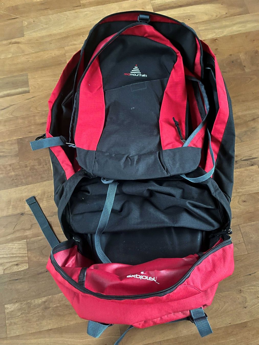 Rucksäcke: Grosser Rucksack / Reisetasche – Gebraucht aus Oberdorf SO von pegasus1960 2