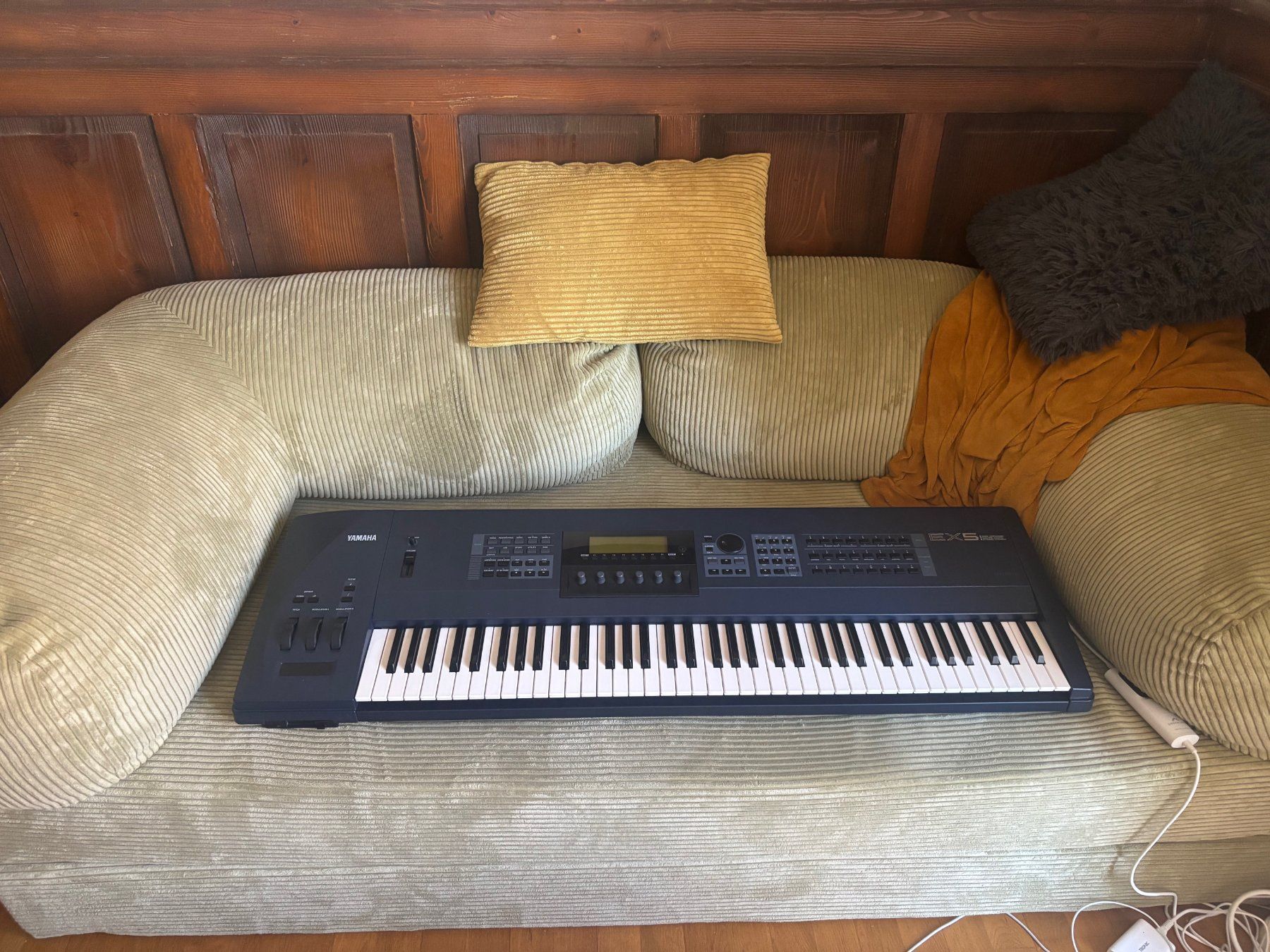 Yamaha Strumenti musicali: Yamaha EX5 – Usato da Zürich venduto da Bonsad