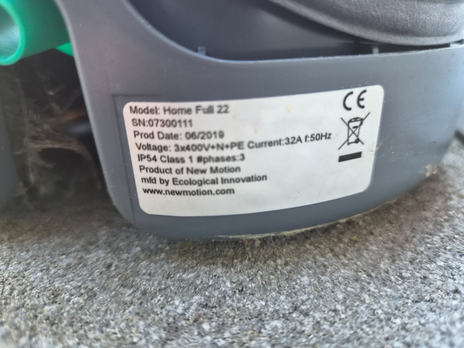 Chargeurs de batterie: Borne de recharge Newmotion – Défectueux à Tentlingen par Dr_Snake 2