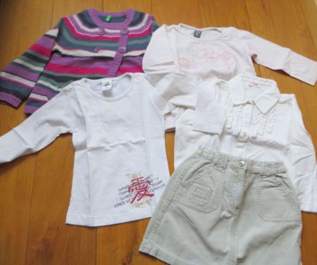Kleiderset lot d'habits 98