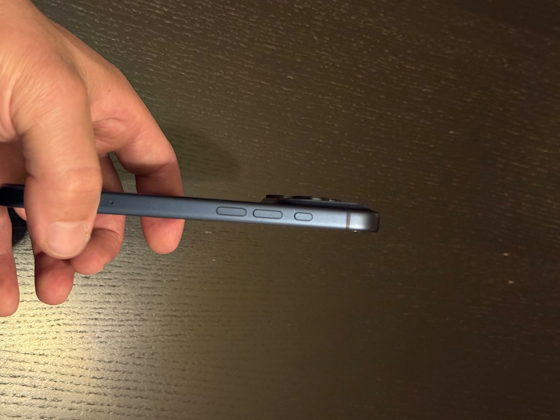 Apple Telefoni cellulari / Smartphones: Apple iPhone 17 Pro, Deep Blue, 256GB – Usato da Adelboden venduto da beni-G 4