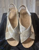 Sandali da donna Beige con fasce incrociate taglia 38 nuovo