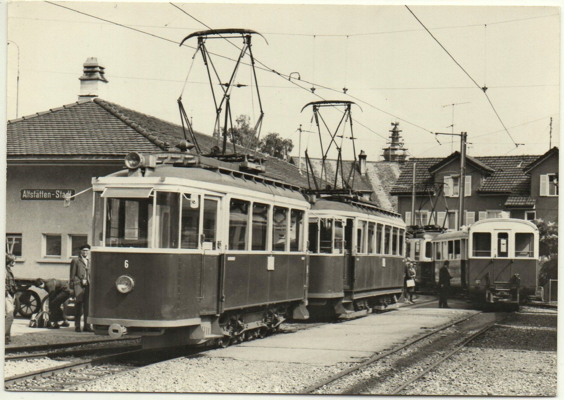 Ansichtskarten: ALTSTÄTTEN Bahnhof mit Bahn – Gebraucht aus Jona von philajona