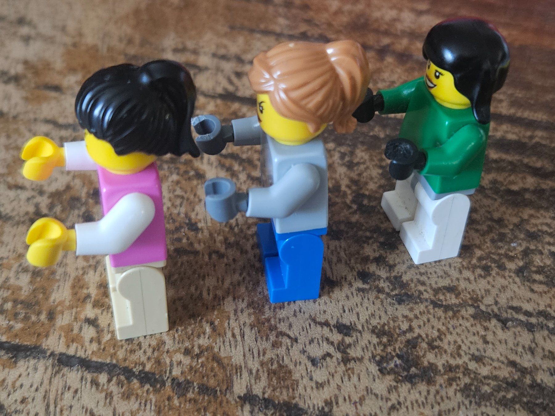 Lego Kit di costruzioni: lego lot de 3 figurines – Usato da Confignon venduto da Ecrofigs 2