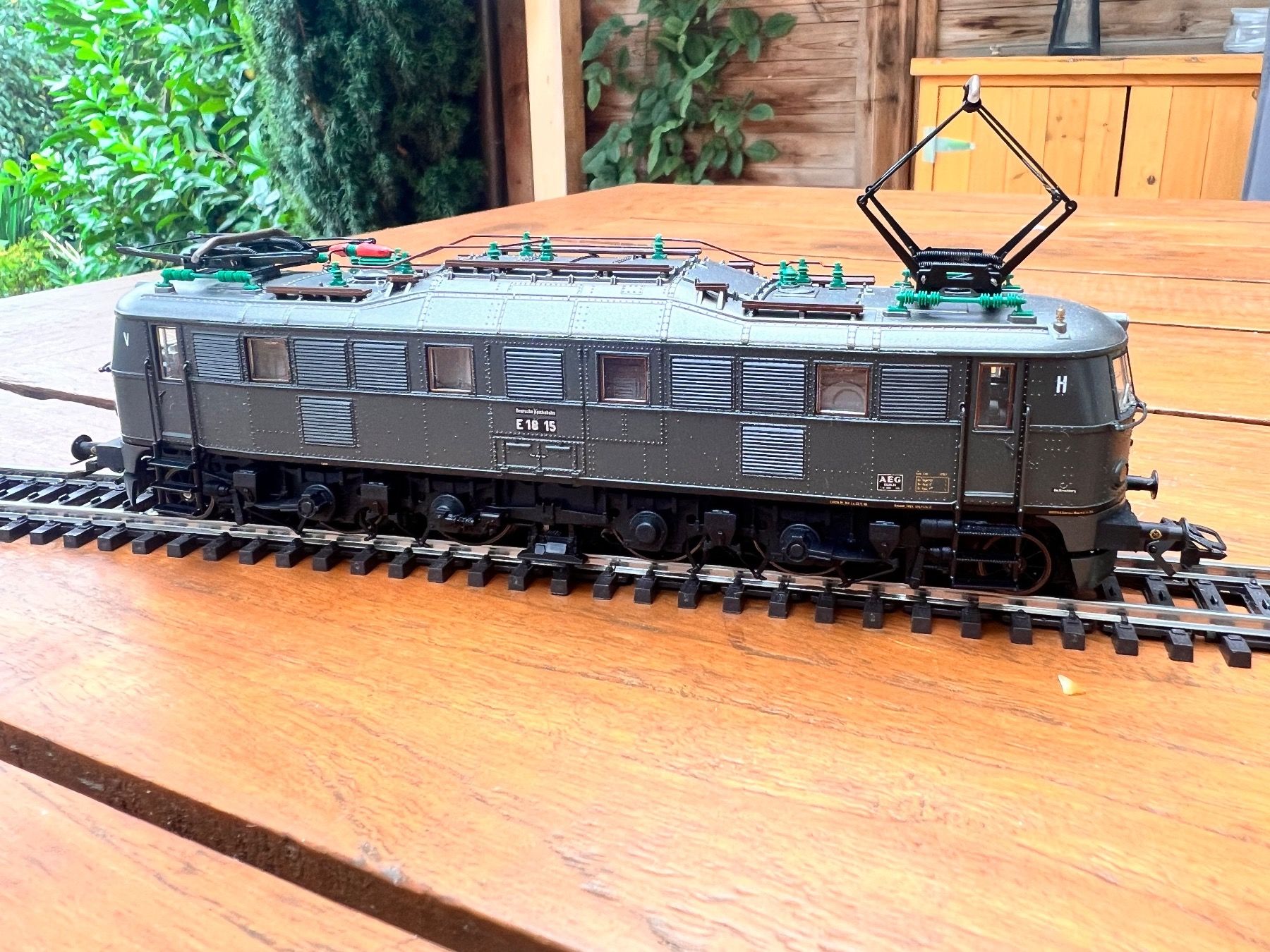 Märklin Modellini di ferrovie: Märklin H0 3368 E-Lok Br. E18 15 blau der DB – Nuovo e nell'imballaggio originale da Gelterkinden venduto da Railroader 7