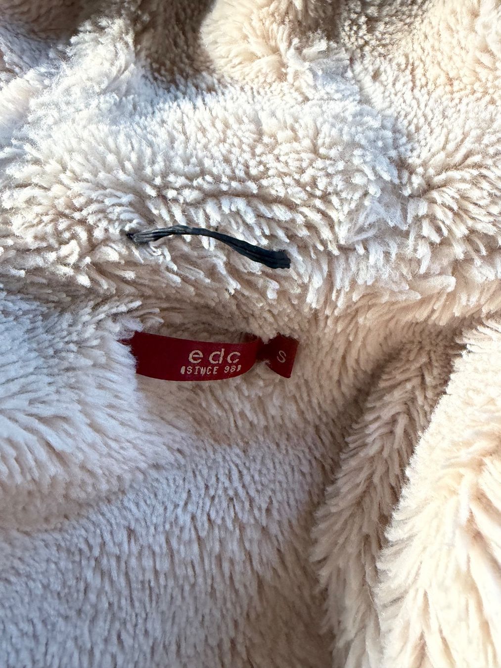 Esprit Vestes: ESPRIT EDC WINTERJACKE dunkelblau S – D'occasion à Wattwil par jopara 1