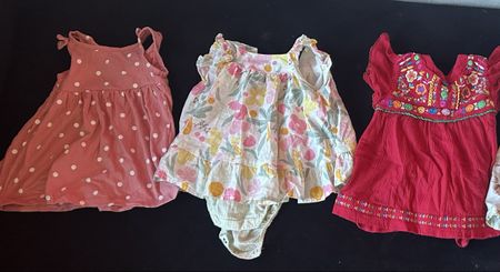 Lot de 3 robes d'été pour bébé (3 mois) en parfait état!