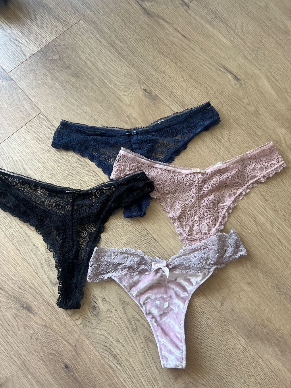 Autres dessous: String Tanga Gr. M – D'occasion à Weisslingen par lorrue