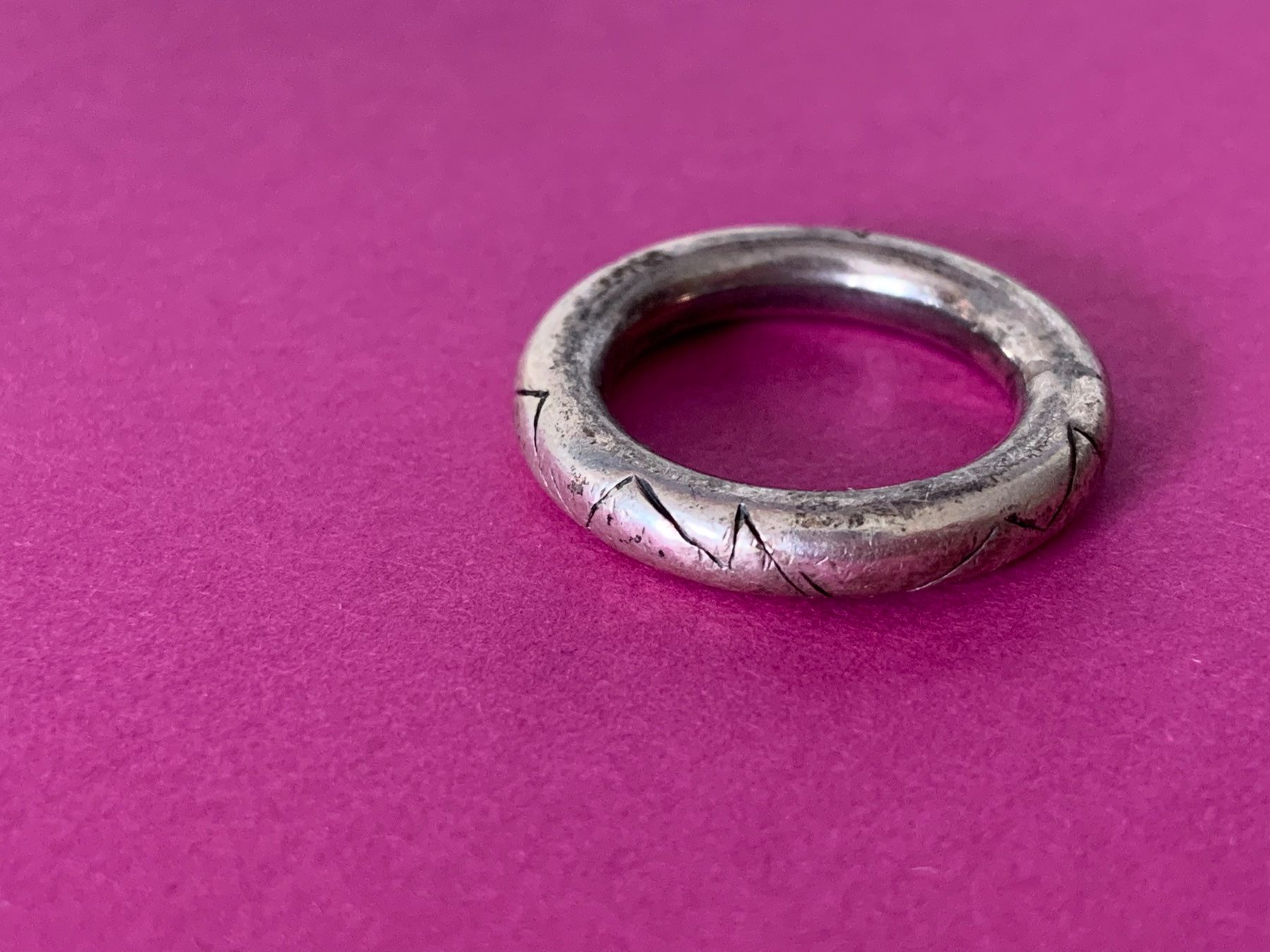 Ringe: Silberring ZICKZACK Mountain (51) – Gebraucht aus Dittingen von Bellevista 1