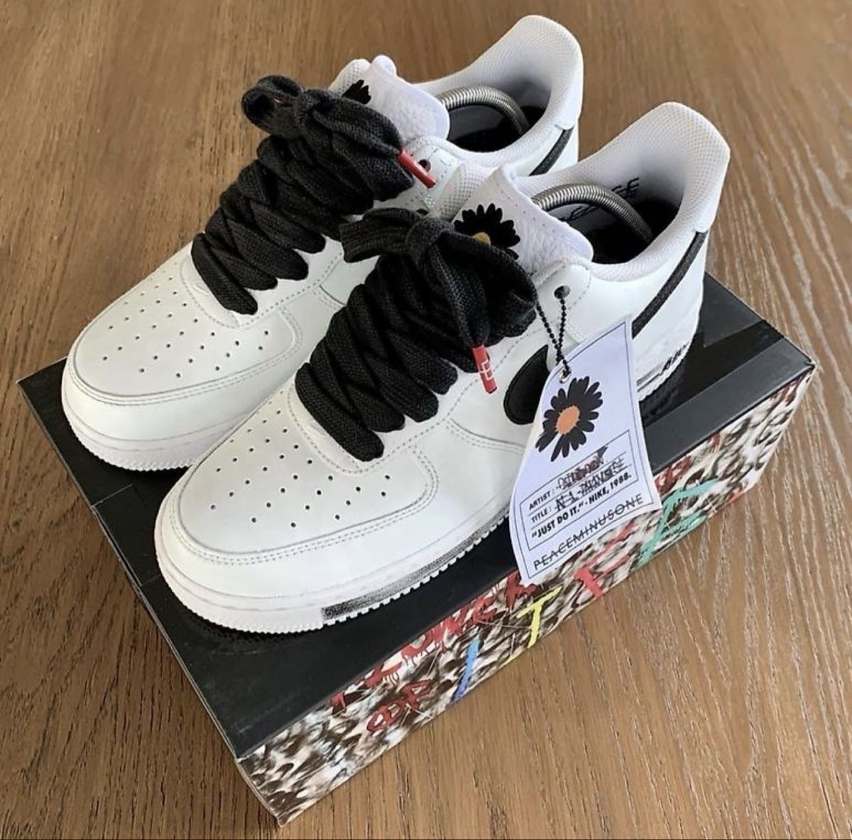Nike Scarpe da uomo: NIKE AIR FORCE 1 / PARANOISE – Nuovo e nell'imballaggio originale da Rüdtligen venduto da KN65