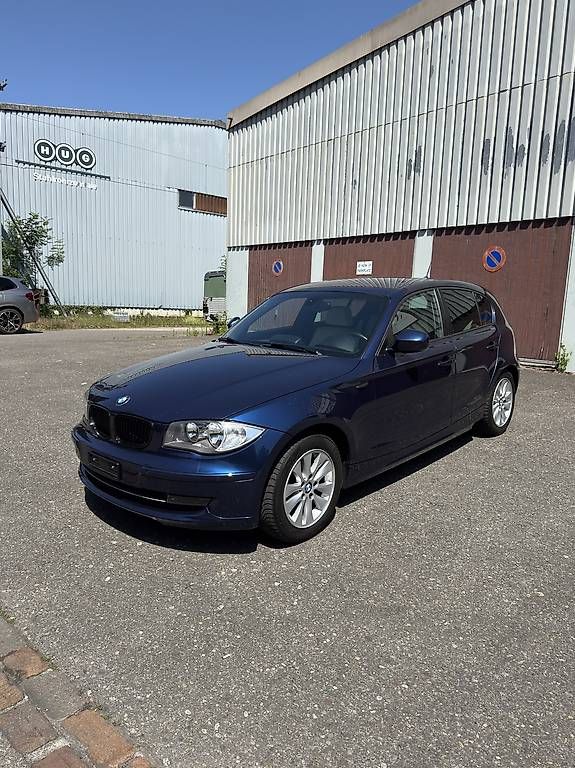 BMW Automobili: BMW 120i E87 Tiefseeblau Metallic – Usato da Buchs ZH venduto da Riccardo_ZH 1