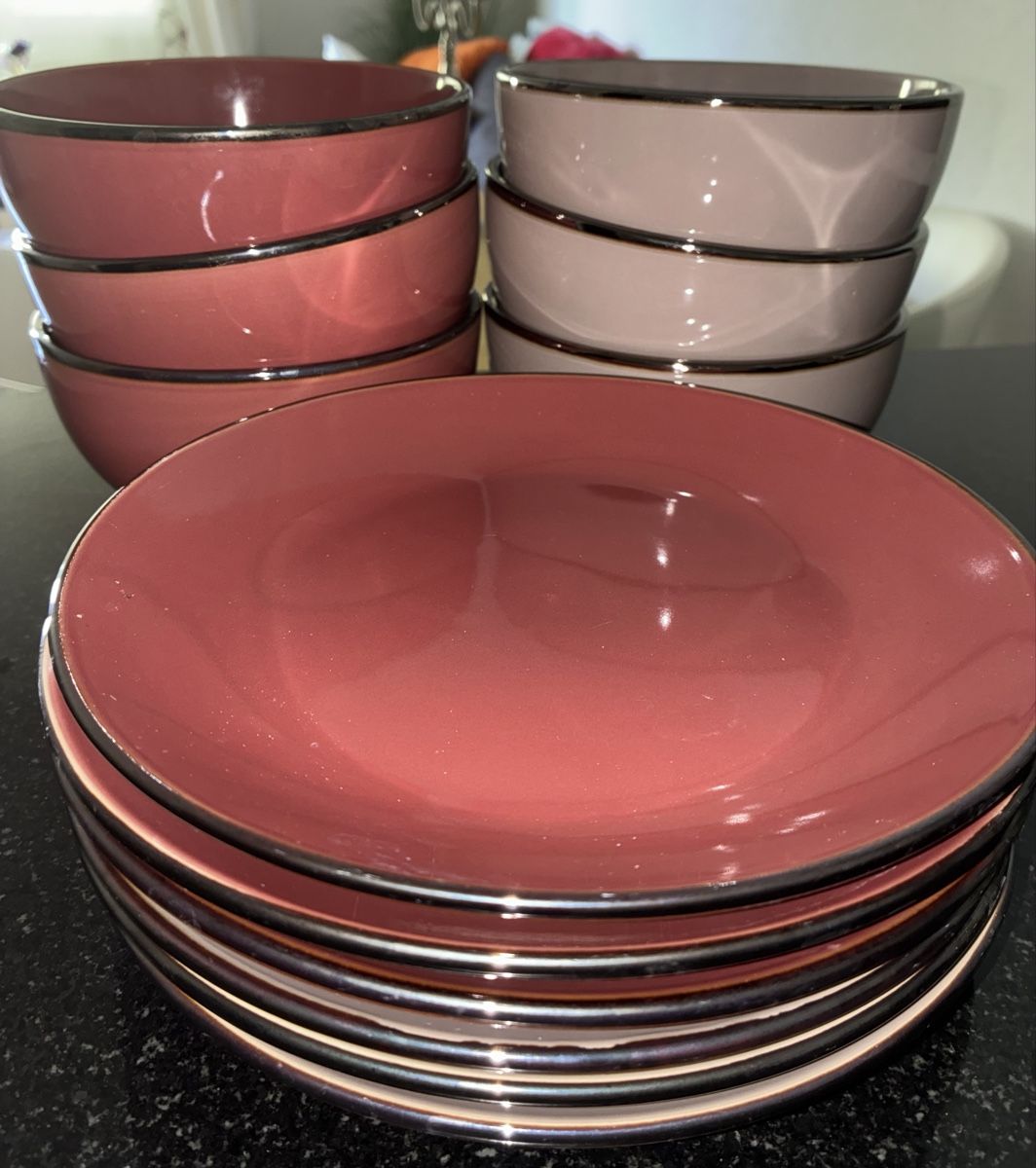 Set di piatti: Geschirrset  – Usato da Schaffhausen venduto da anj_c89q