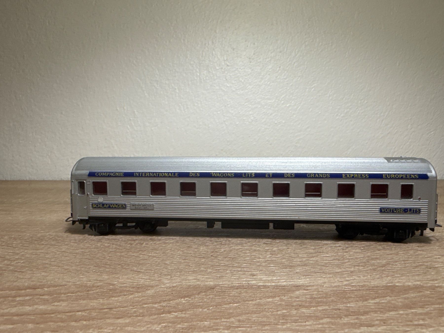 Kleinbahn Modellini di ferrovie: Kleinbahn Schlafwagen H0 (80) – Usato da St-Aubin-Sauges venduto da Lo_Go 1