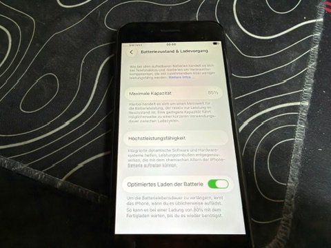 Apple Handys / Smartphones: Iphone SE 64Gb 2022#189 – Gebraucht aus Au SG von BHR74 3