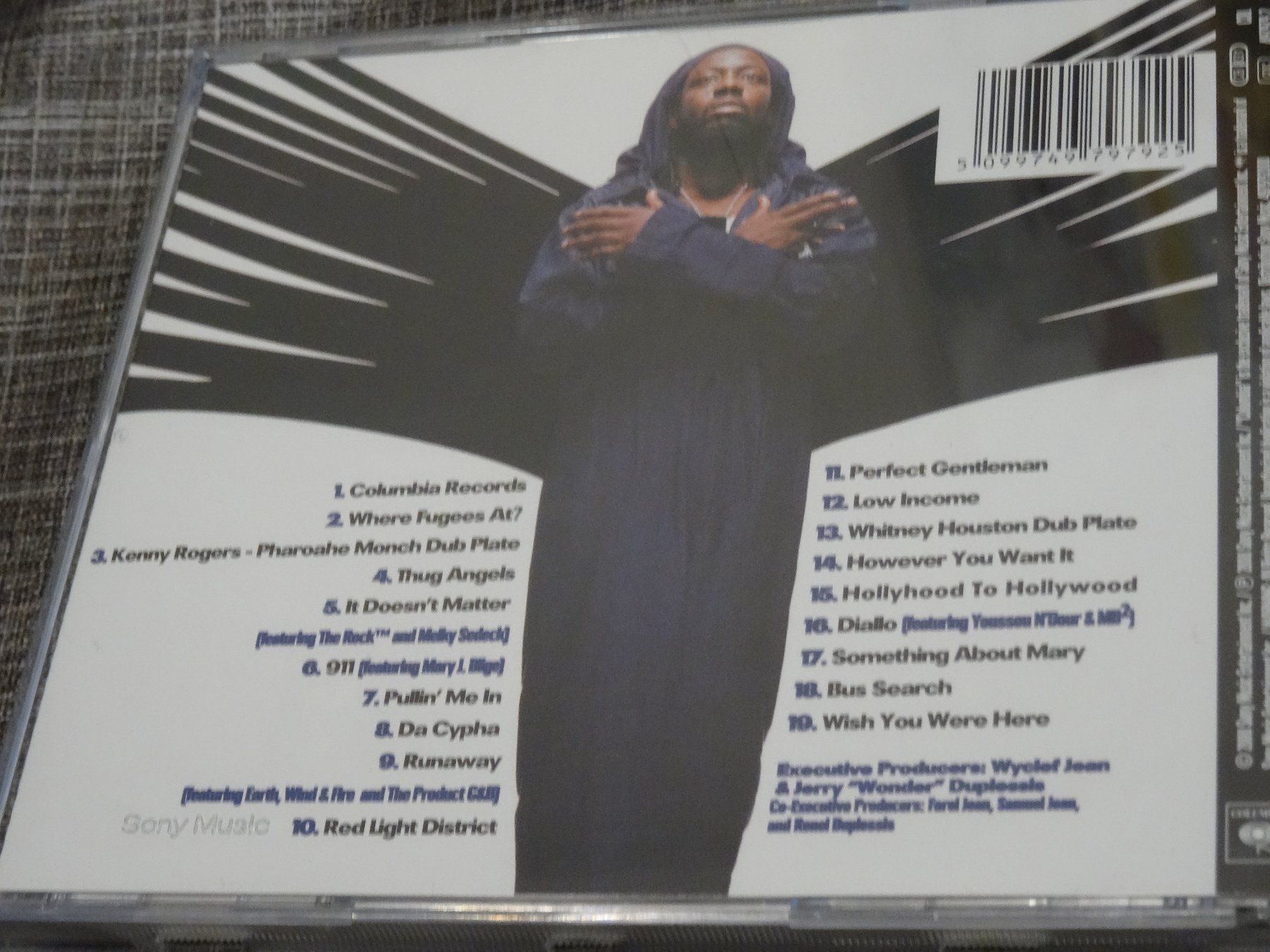 CD: Wyclef Jean The Ecleftic - 2 Sides II a book CD – Usato da Olten venduto da Disc-Ausverkauf 1