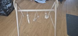 Spielbogen Holz mit Anhängern Baby Zubehör guter Zustand