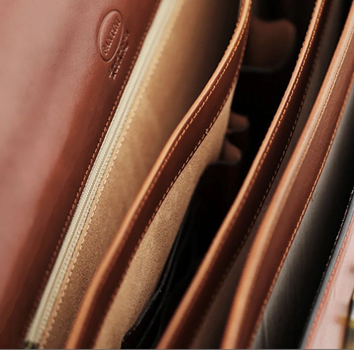 Koffer & Taschen: Aktentasche aus Leder Shenzhen – Neu und originalverpackt aus Wittenbach von WWW.DRILUBAGS.CH 5