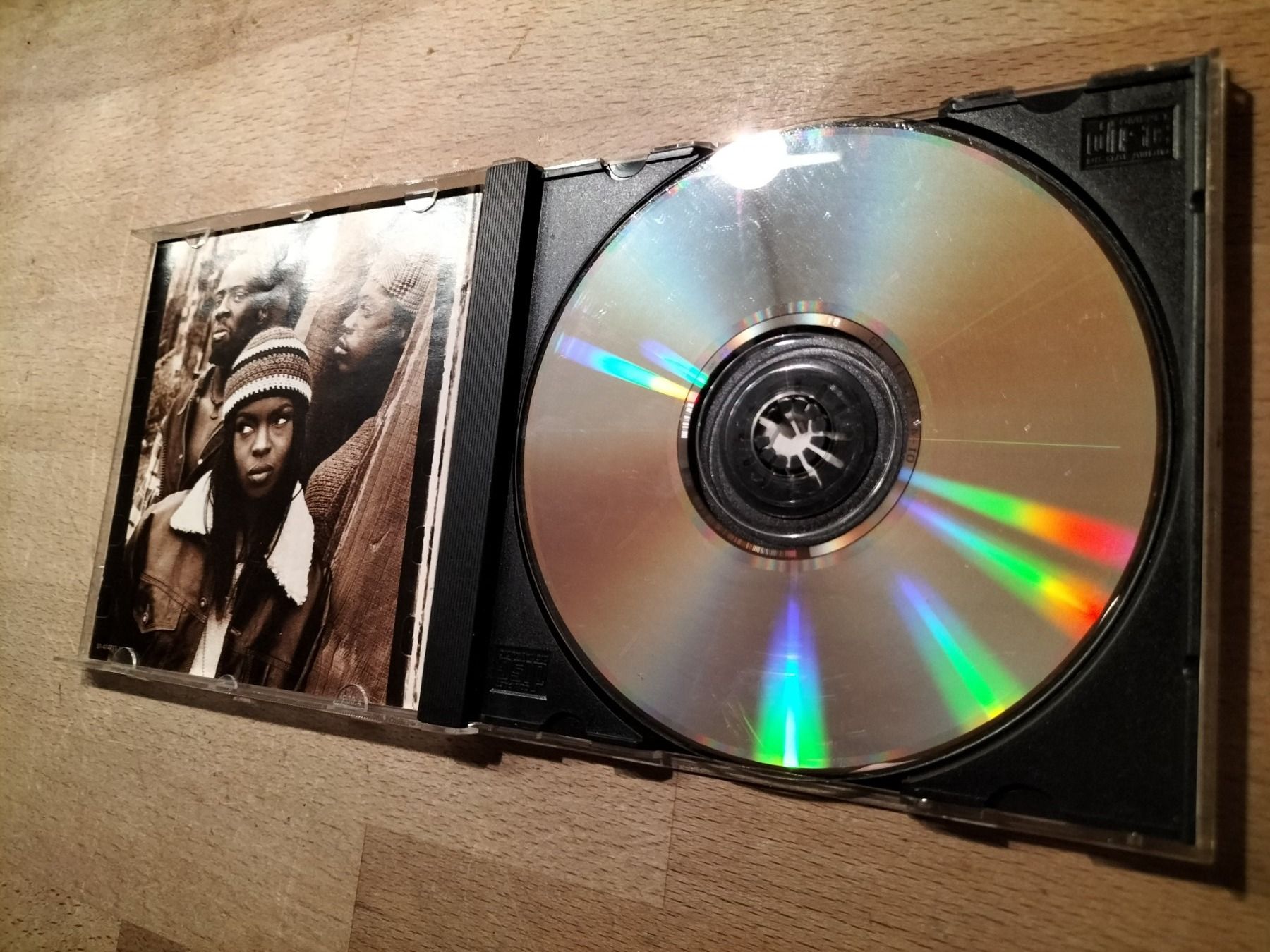 CD: Fugees (Tranzlator Crew) – Blunted On Reality – Usato da Biel / Bienne venduto da Music74 2