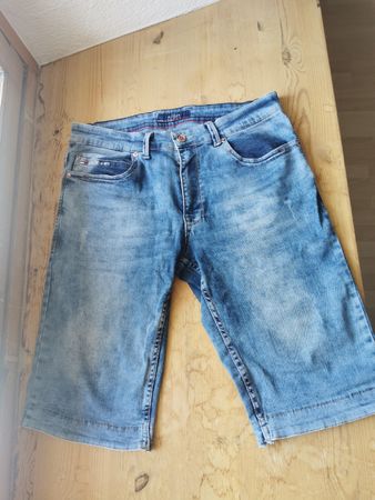 Tommy Hilfiger Shorts 33