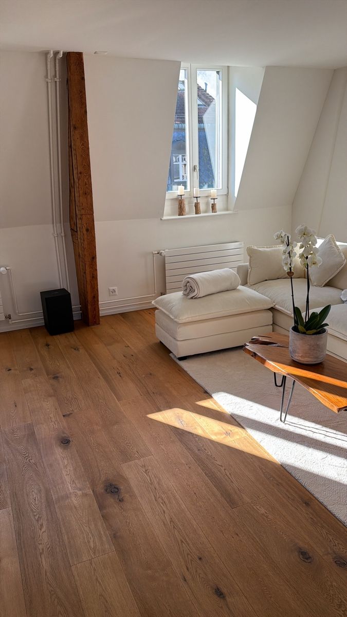 Sofas: Sofa - sehr elegant & Luxuriös – Neu (gemäss Beschreibung) aus Basel von tho_bei